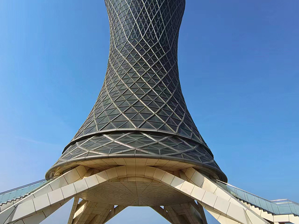 煙臺福萊山景觀塔玻璃施工 (4).jpg